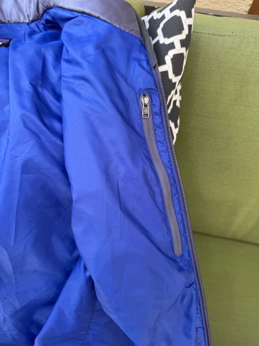 NWOT Patagonia Nano Puff Vest, Womens XL - Picture 7 of 9